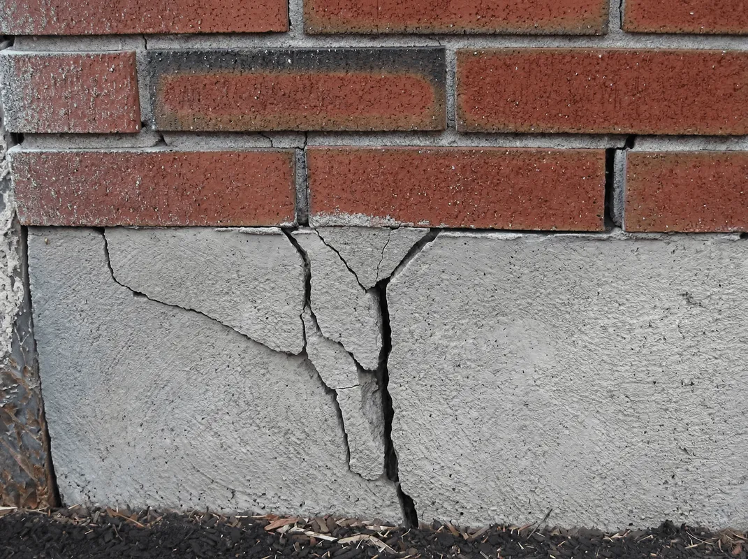 Concrete foundation with serious structural damage in San Jose, CA